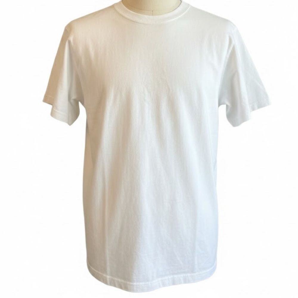 Uniqlo Men’s White Short Sleeve Tee - Size XL - Minimalist Basic